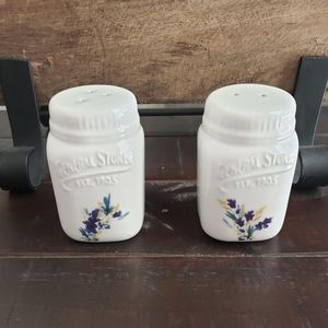 Salt & Pepper shakers